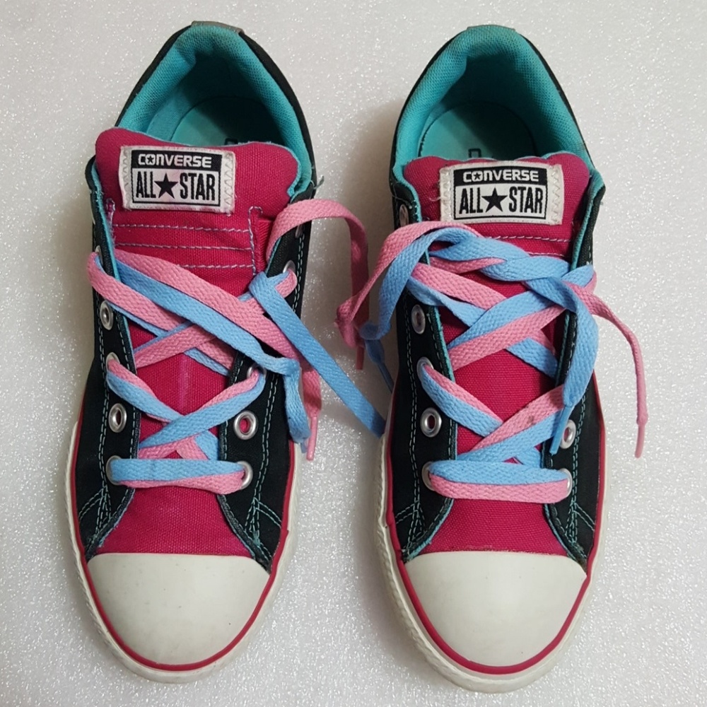 CONVERSE🎈 all star women's multicolor shoe size 6